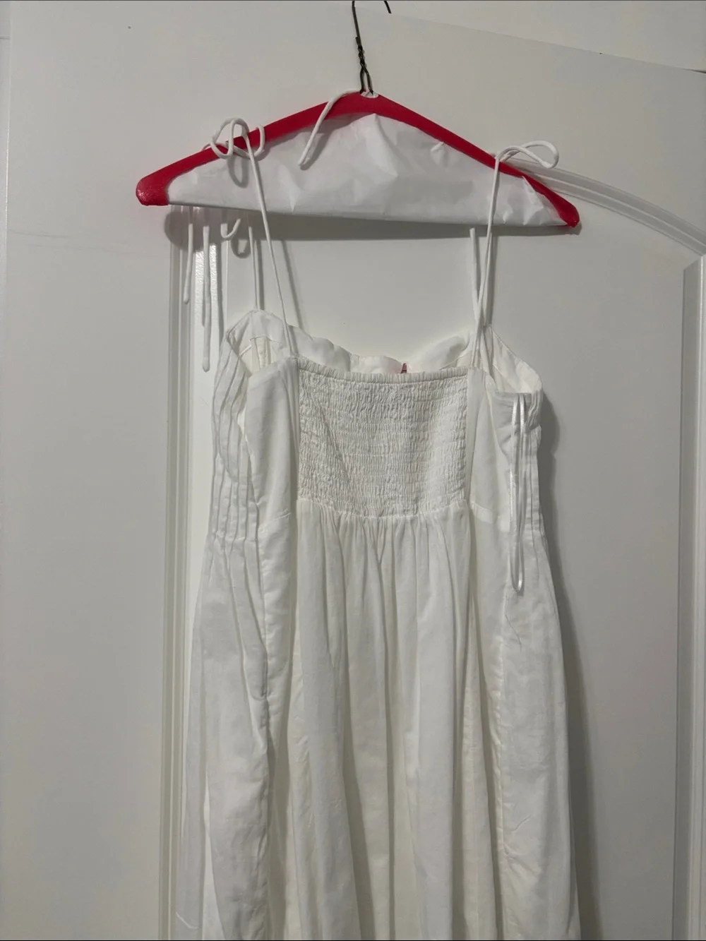 Abercrombie & Fitch White Smocked Tube Top